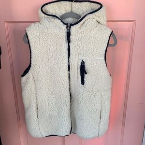 NWOT Thread and Supply Fleece Vest Sz Large
